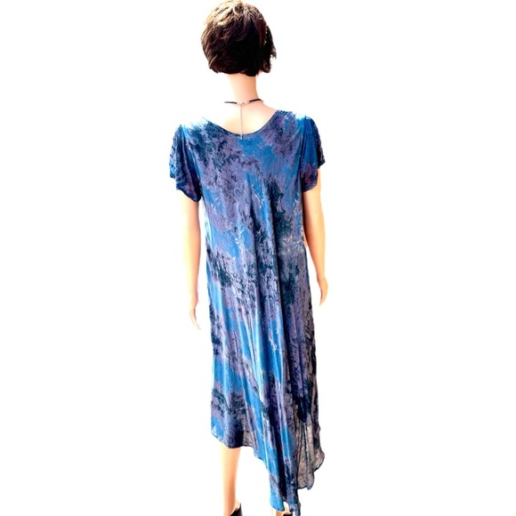 Elegant Blue Patterned Women's Dress - Picture 2 of 4